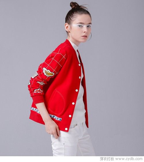 秋日必Buy棒球衫，最I(lǐng)N的經(jīng)典時尚